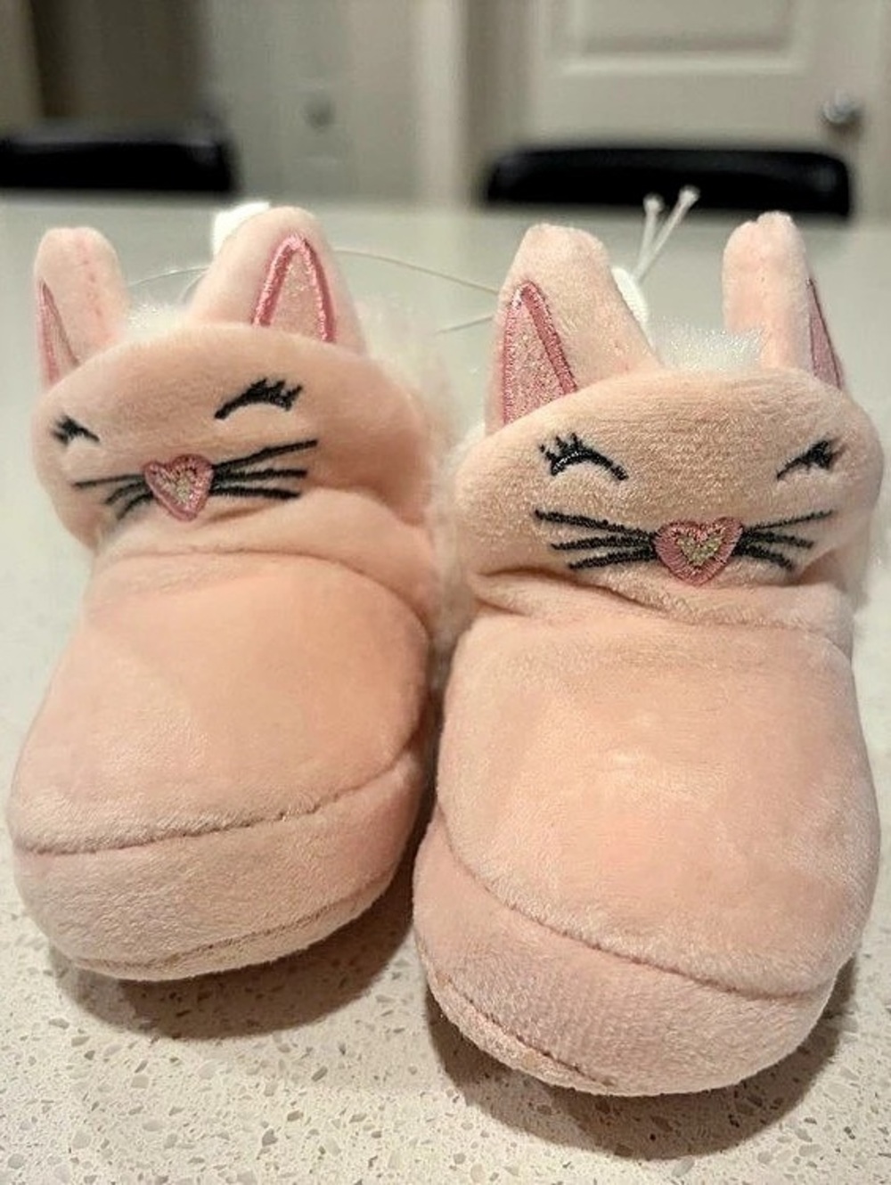Joe Fresh Pink Cat Booties Size S